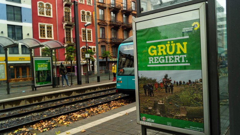 Dannenröder Wald: Gefälschte Grünen-Plakate in Hessen aufgehängt