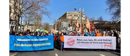 Stoppt den Krieg: 12.000 bei Friedensdemo in Frankfurt